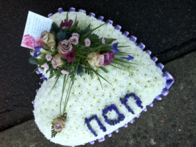 funeral heart tribute - 